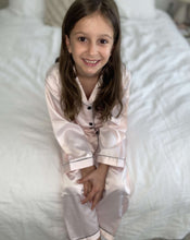 Load image into Gallery viewer, Kids Long Pink Satin Pyjama Set
