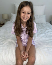 Load image into Gallery viewer, Kids Lilac Satin Pyjama Set
